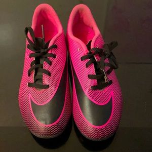 Nike Little Girls pink Soccer Cleats Size 2.5